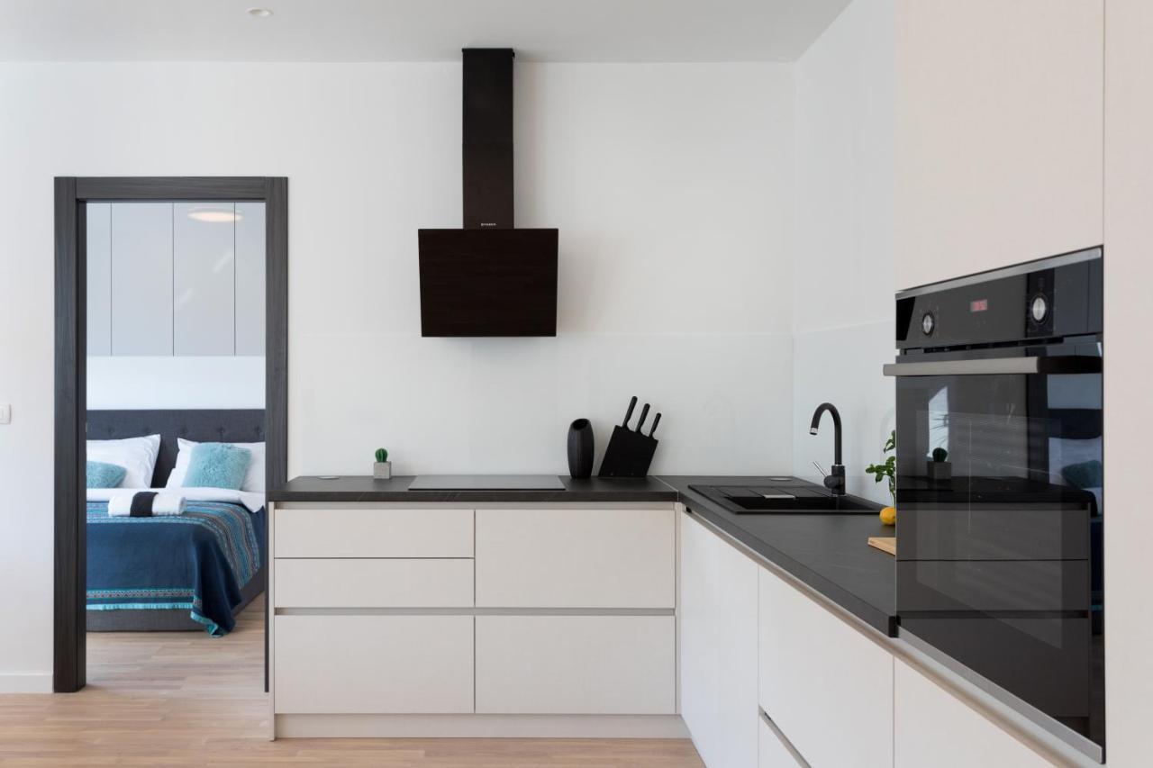 Design 2Bdr Apartment Near City Center ซาเกร็บ ภายนอก รูปภาพ